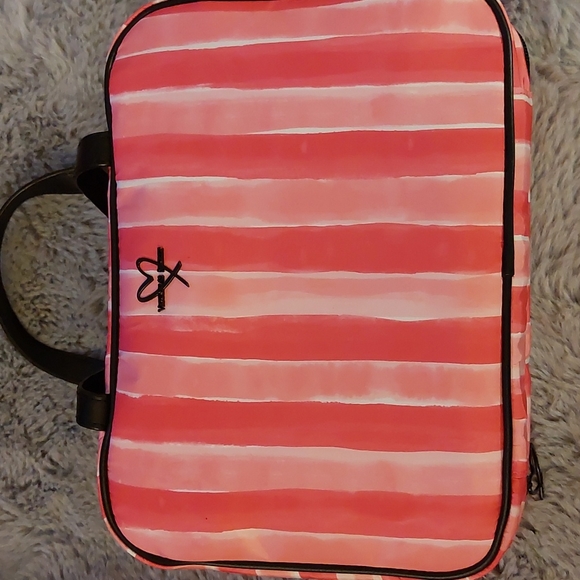 VS Travel Bag - Picture 1 of 3